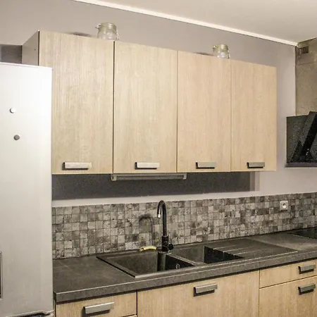 Apartamento In With Kitchen
